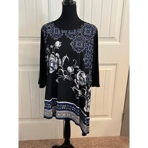 JM Collection Women's Top Size 0X - Black & Blue Floral Tunic with 3/4 Sleeves